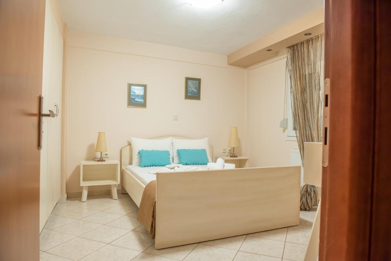 Garden Suite เนอาเปรามอส ภายนอก รูปภาพ