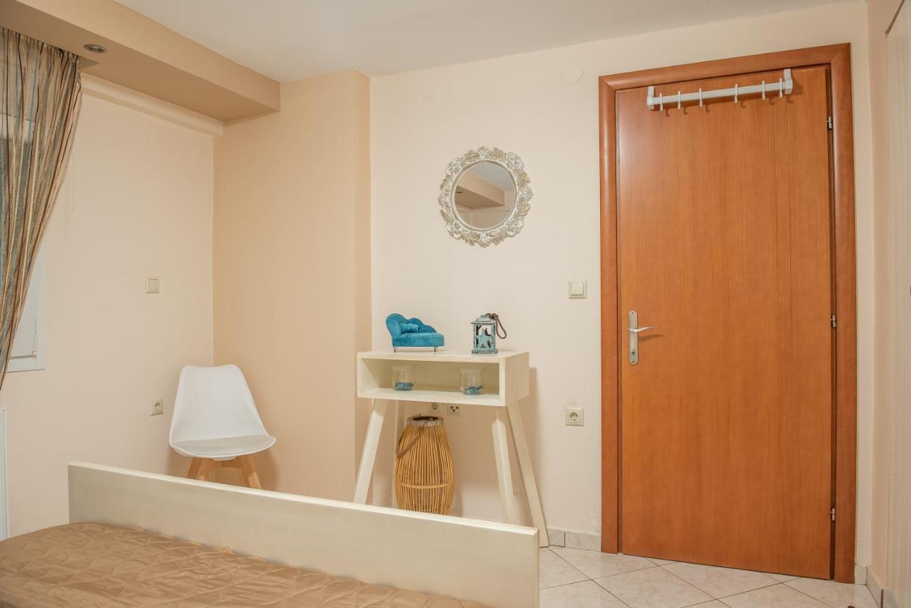 Garden Suite เนอาเปรามอส ภายนอก รูปภาพ