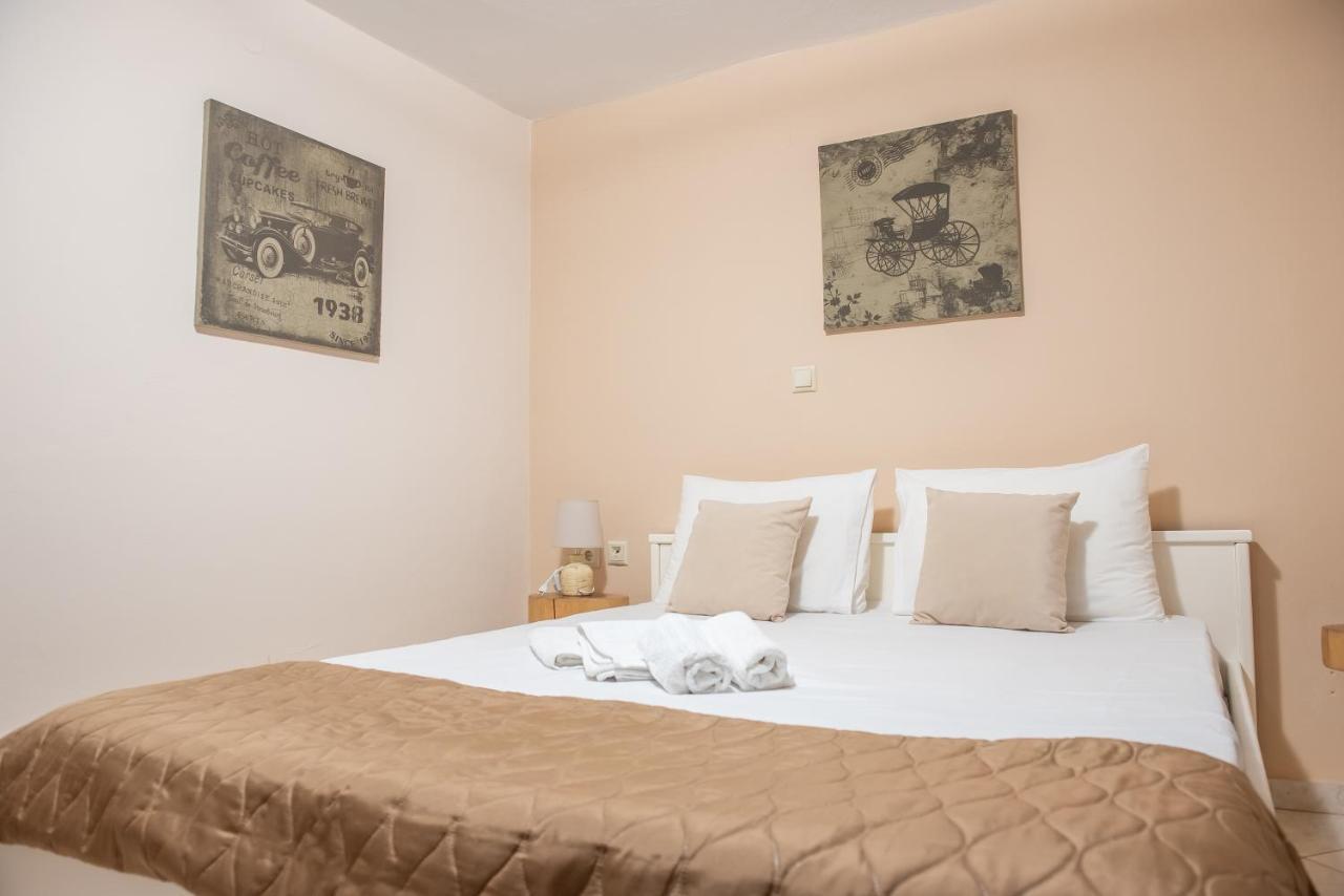Garden Suite เนอาเปรามอส ภายนอก รูปภาพ