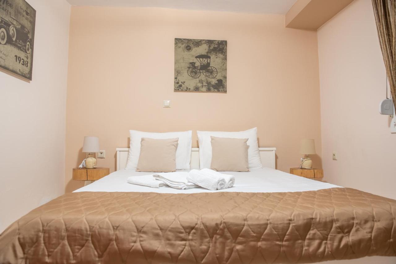 Garden Suite เนอาเปรามอส ภายนอก รูปภาพ